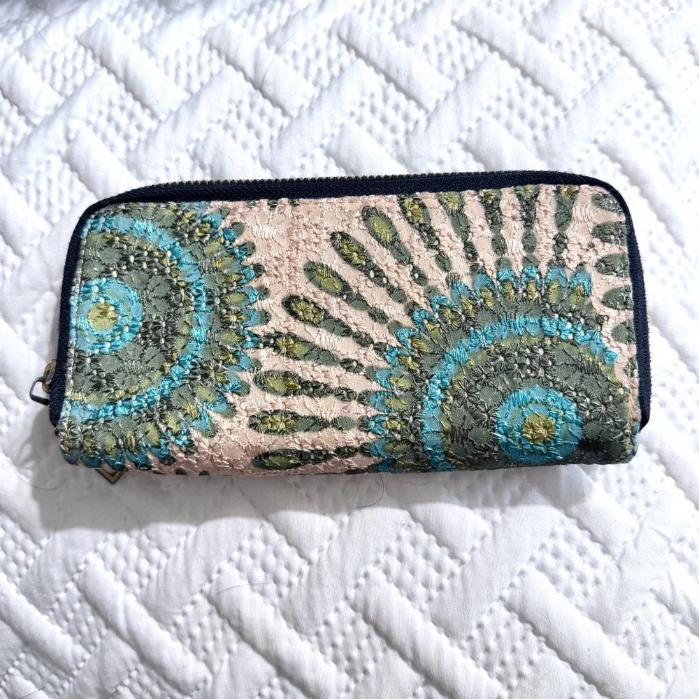 Women's Wallet Mandala Flower Full Zipper Closure Boho Hippie Printed Western